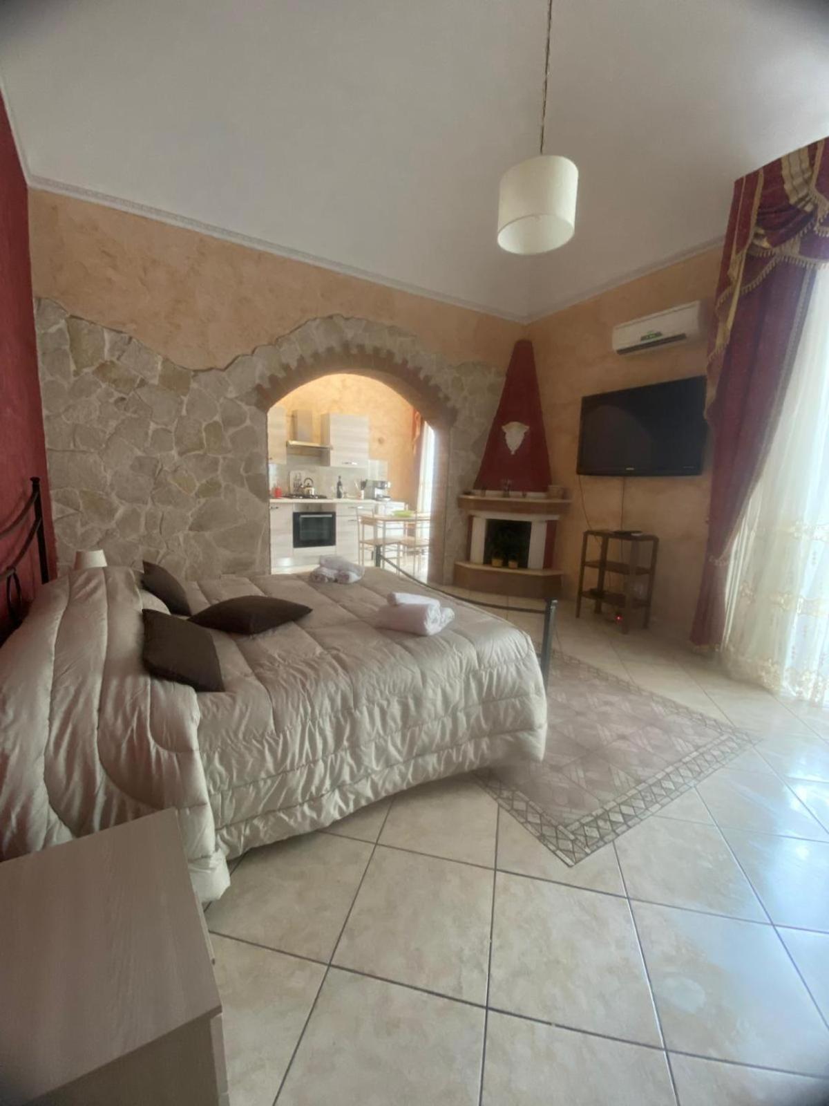 Evy House * CTA